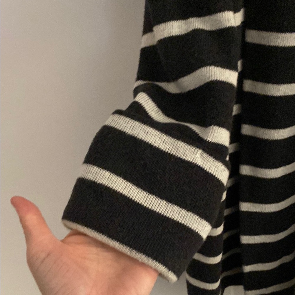 Doe & Rae - Shin-Length Cardigan - Picture 5 of 6